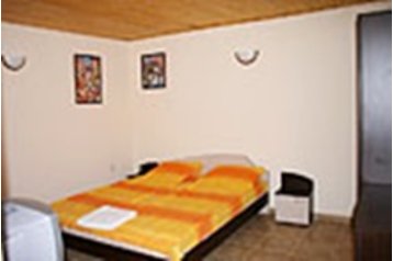 България Privát Krapets, Екстериор